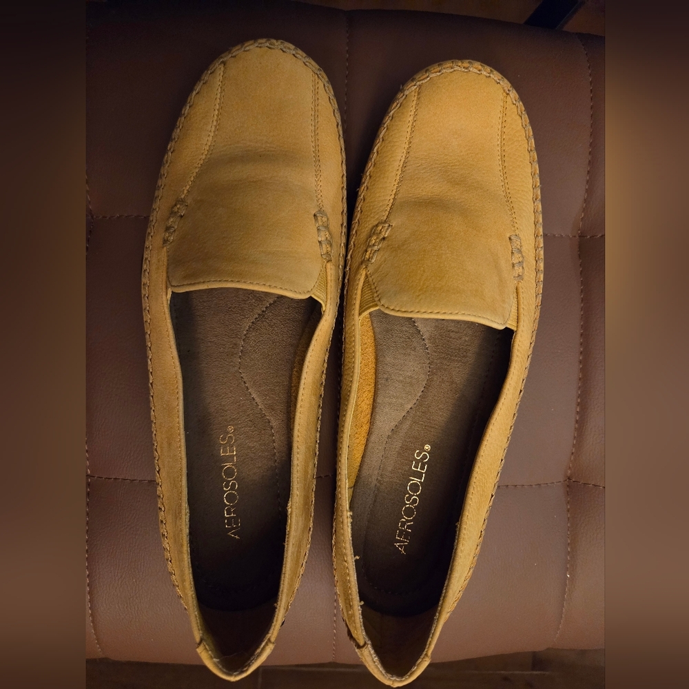 AEROSOLES Women's yellow/mustard Slip-On Loafers